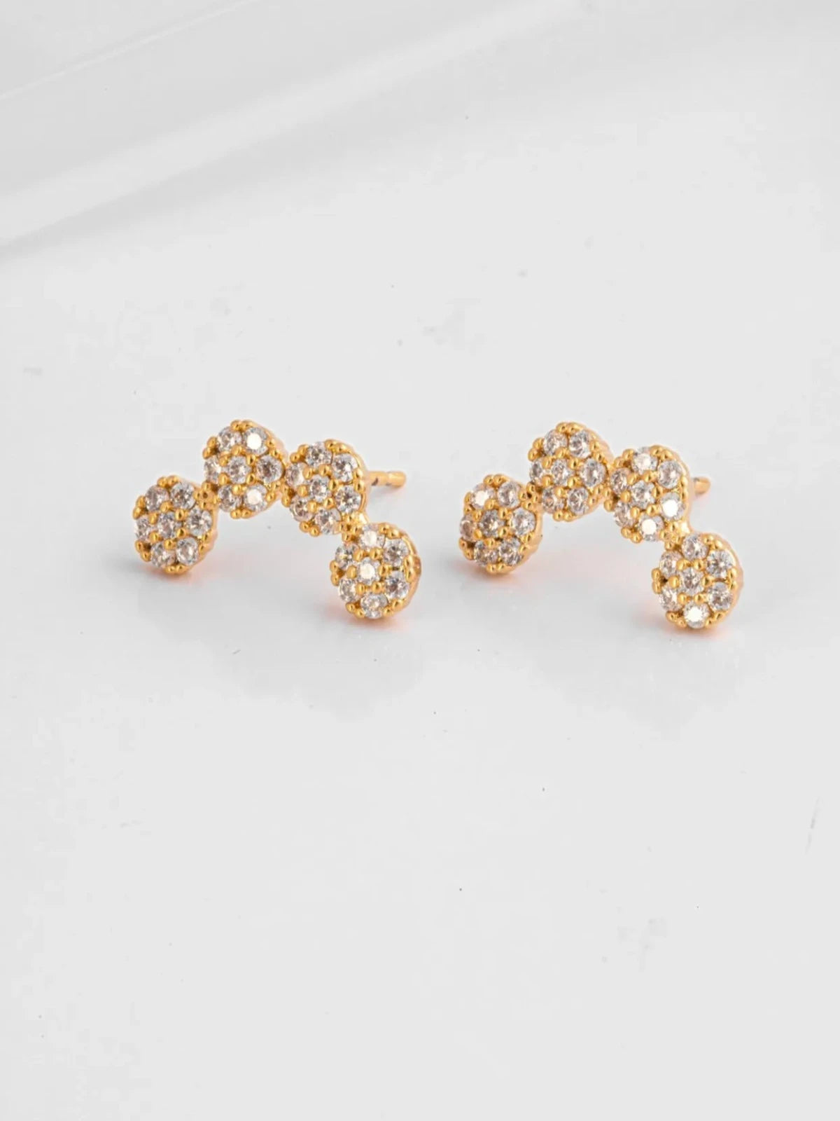 Earcuff Bolinhas Cravejadas